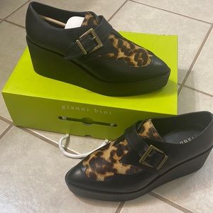 Gianni Bini women’s platform shoes size 10 in new condition